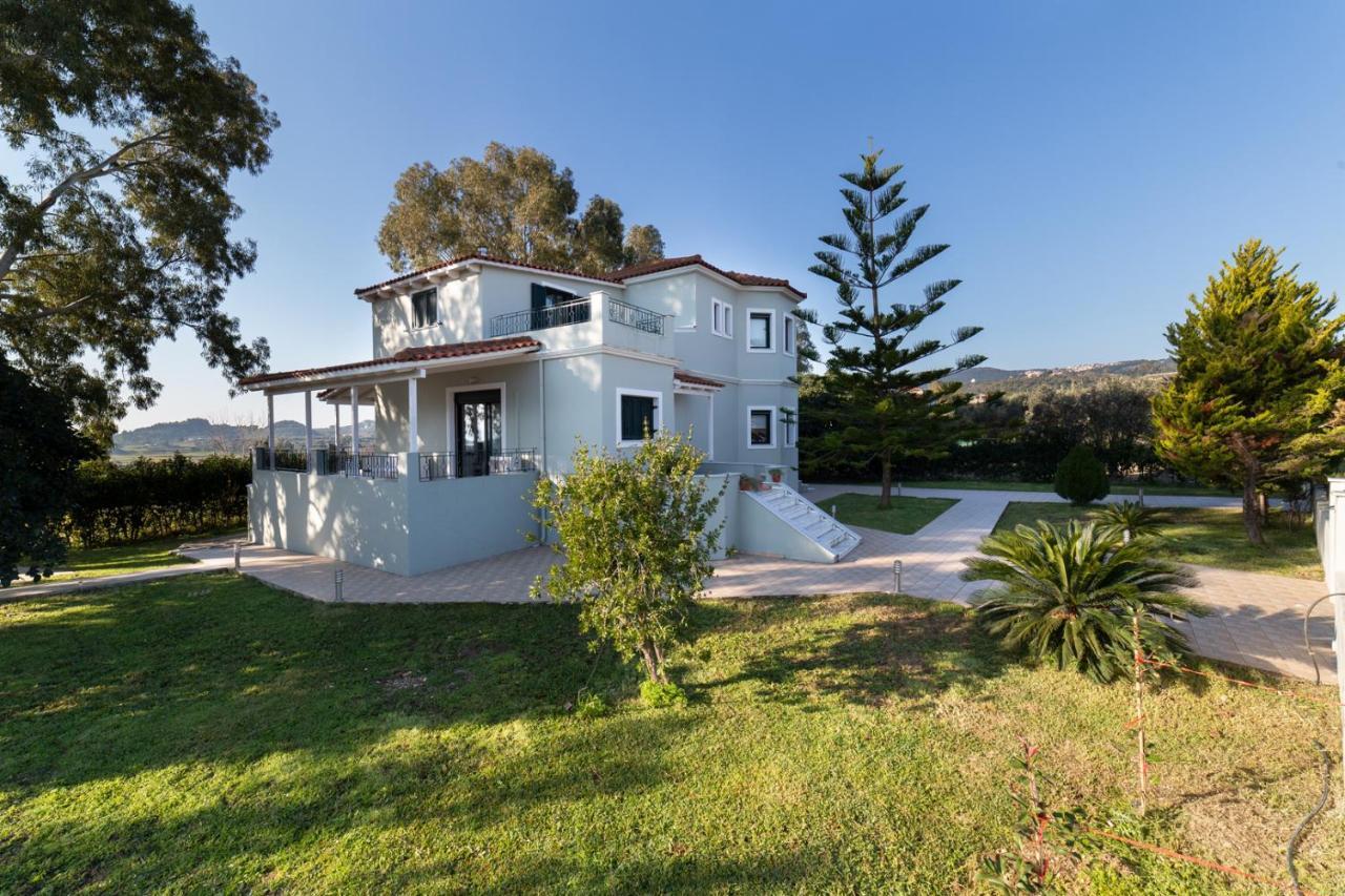 ליקסורי Villa Louke מראה חיצוני תמונה