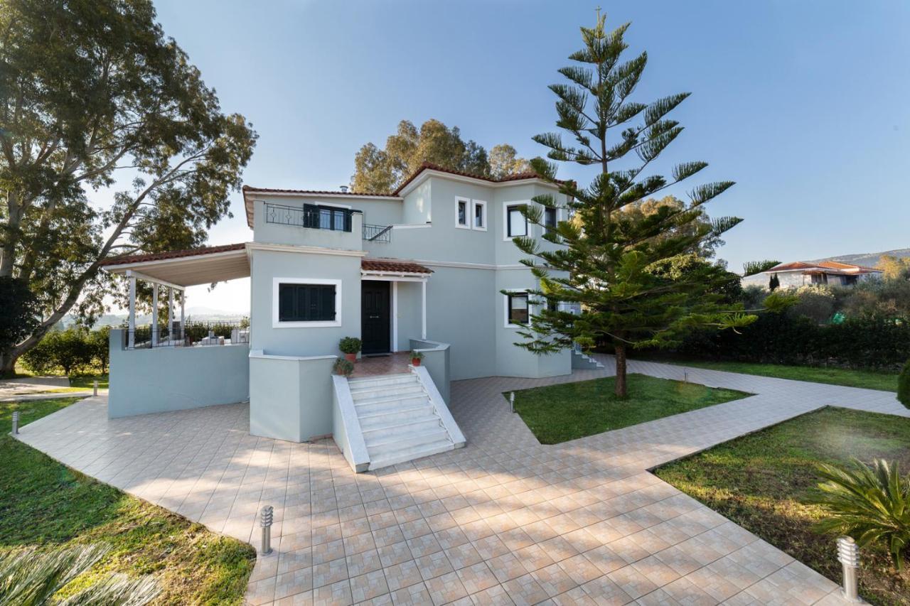 ליקסורי Villa Louke מראה חיצוני תמונה