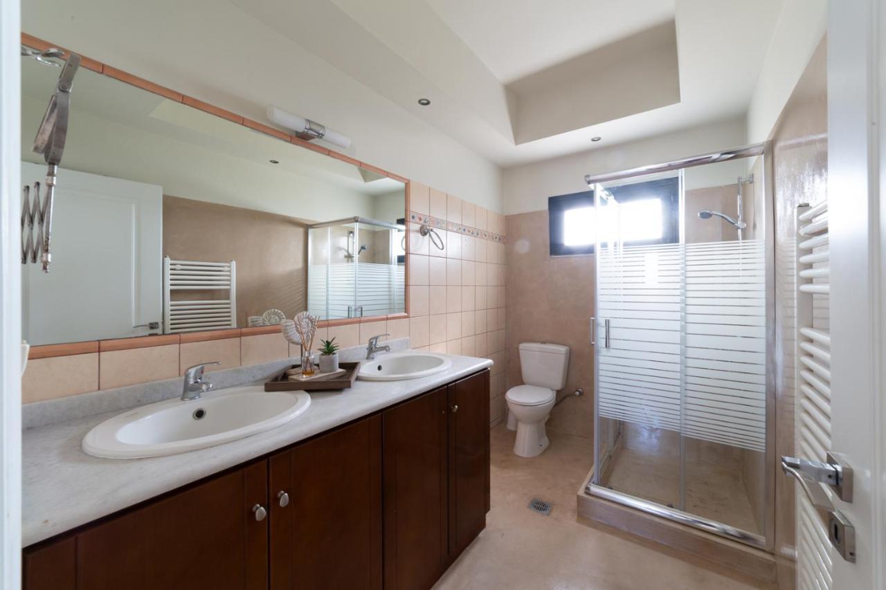 ליקסורי Villa Louke מראה חיצוני תמונה